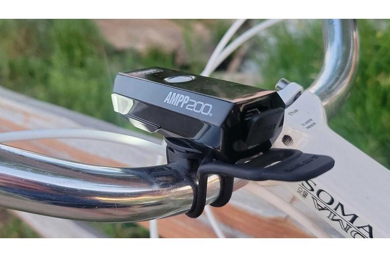 Cateye AMPP 200 Front Bike Light Cateye AMPP 200 Front Bike Light