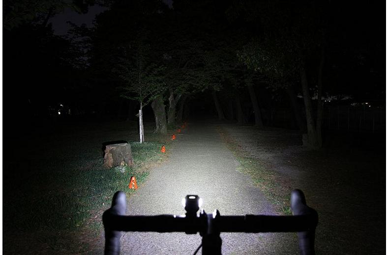 Cateye AMPP 200 Front Bike Light Cateye AMPP 200 Front Bike Light