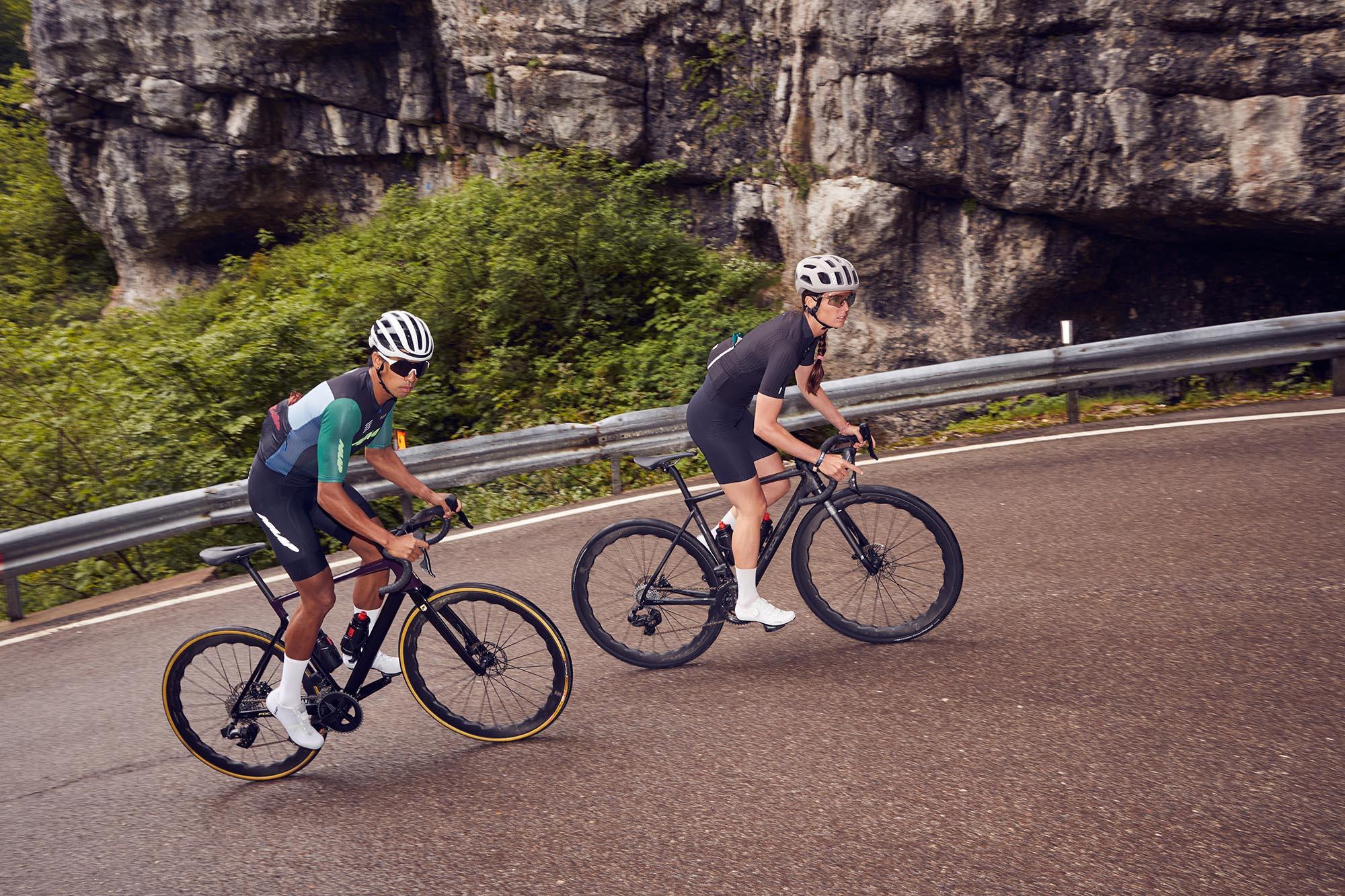 Fulcrum Sharq 42 Carbon Disc Brake Wheelset, Shimano HG