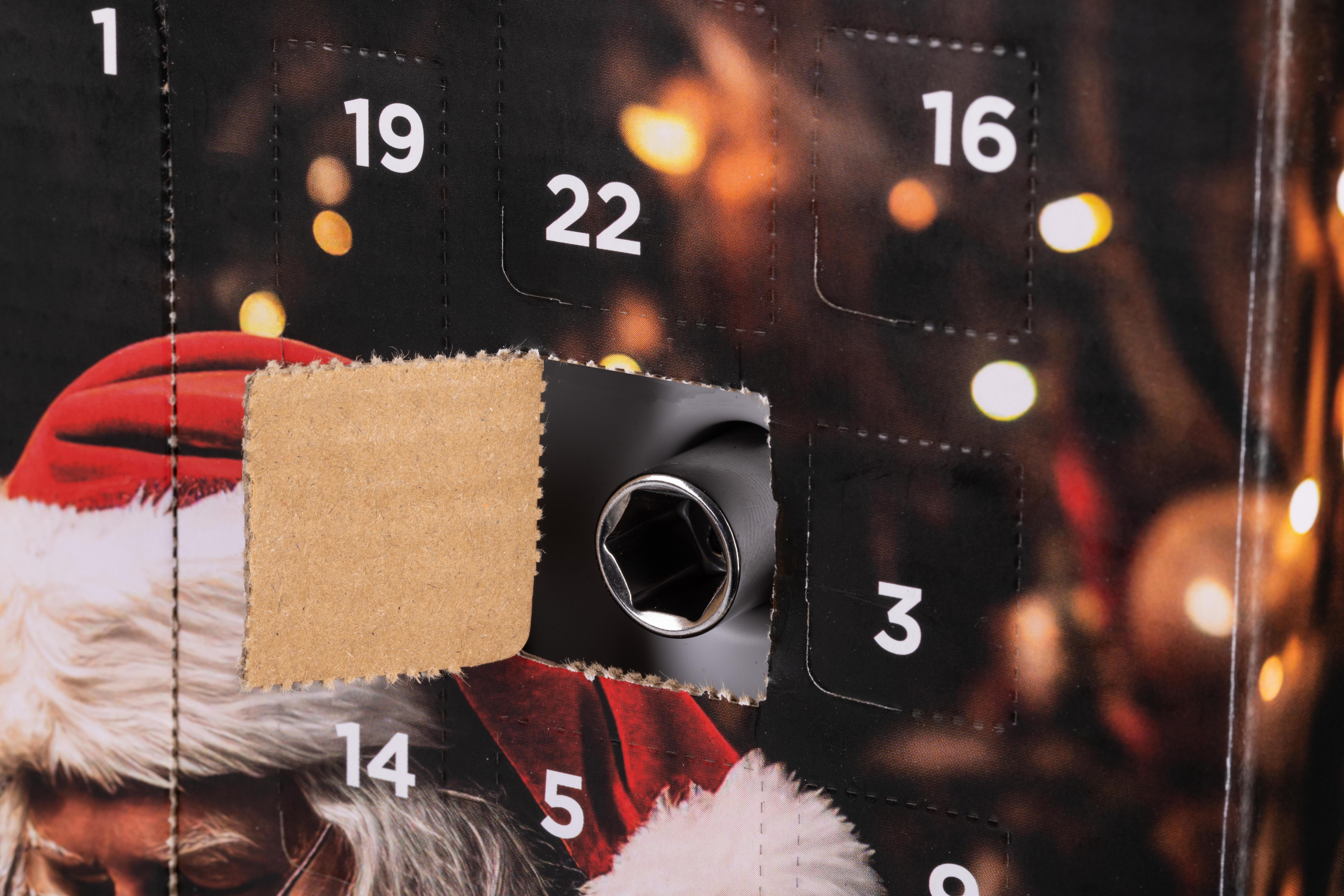 Halfords Advanced 40 Piece Advent Calendar 2026 - 1/4" Drive Socket Set