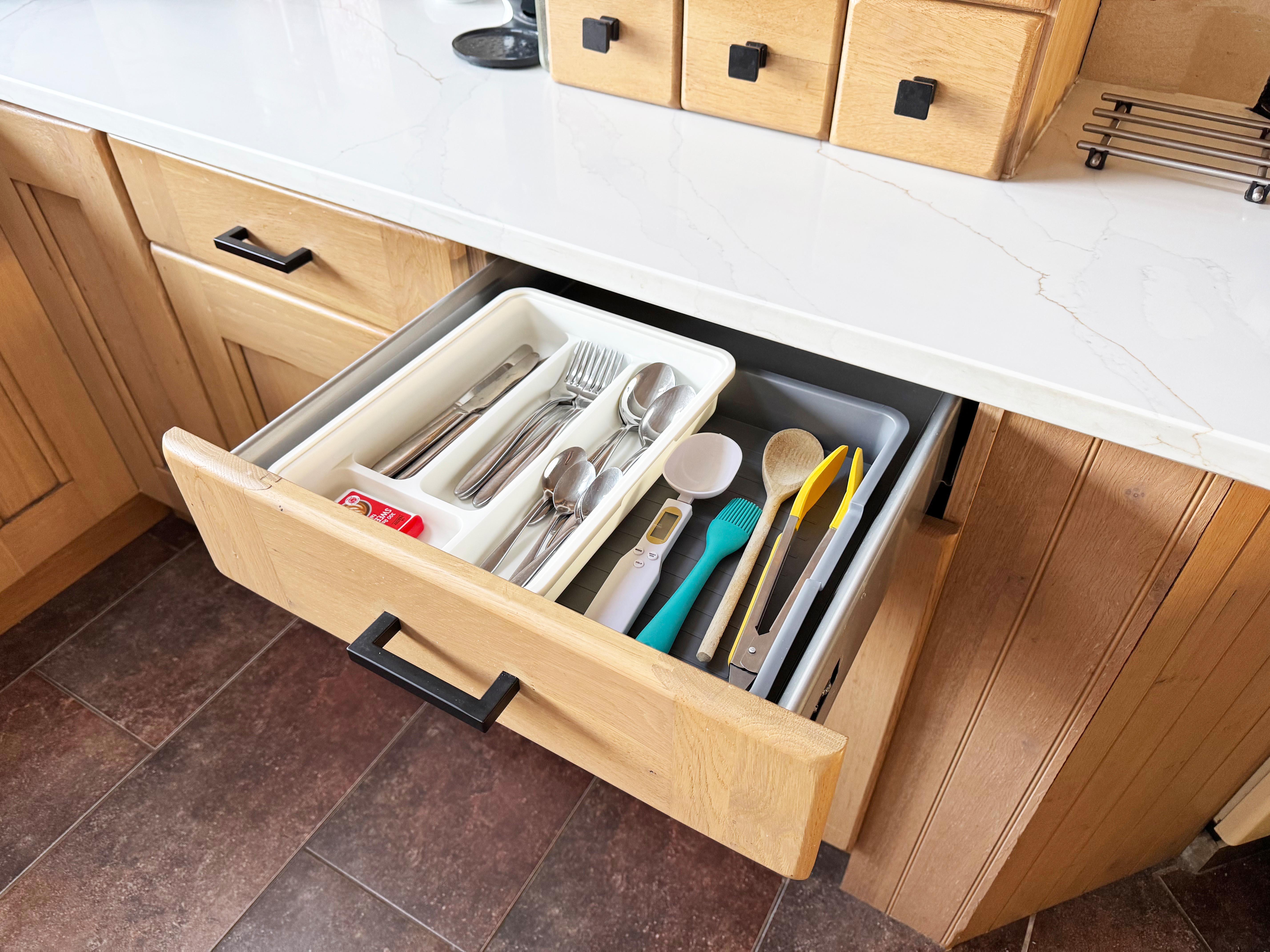 Olpro Extendable Drawer Organizer