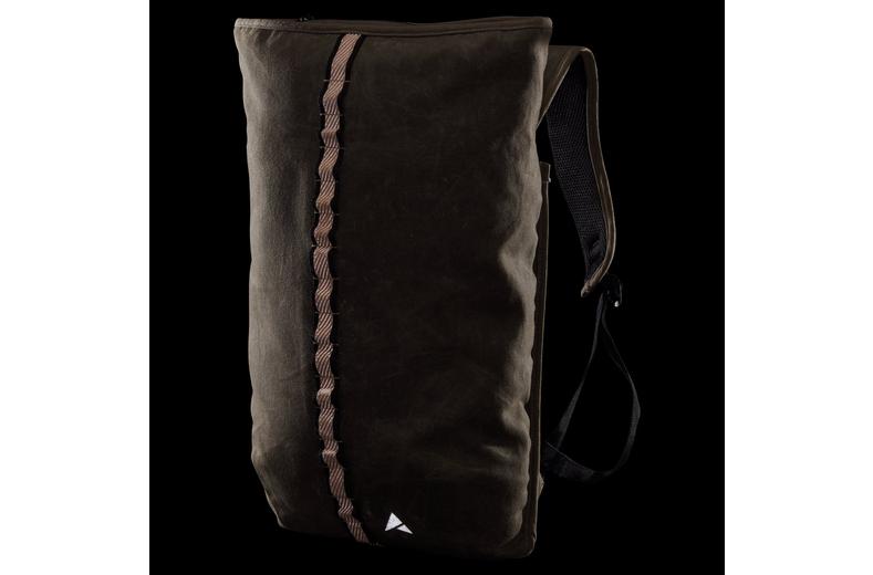 Heritage 12L Backpack 2021 Olive 12L Heritage 12L Backpack 2021 Olive 12L