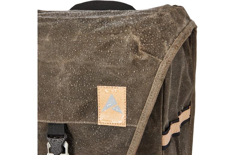 Heritage 40L Panniers (Pair) 2021 Olive 40L Heritage 40L Panniers (Pair) 2021 Olive 40L