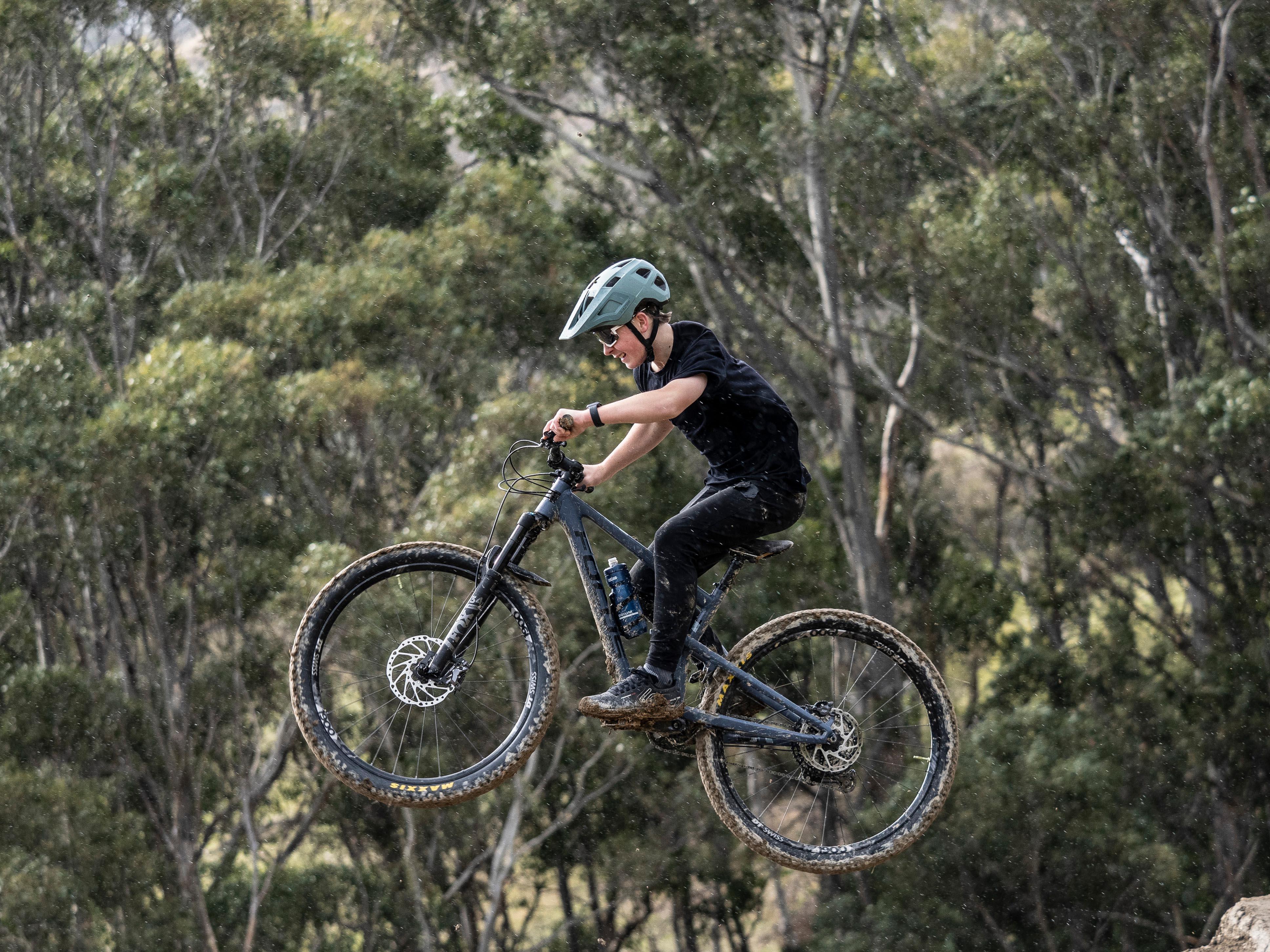 Lazer Lupo KinetiCore Helmet