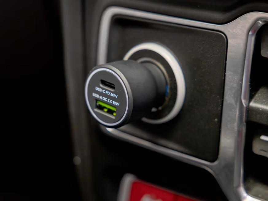 Quad Lock 48W Dual Car Charger - USB-C PD + USB-A QC3.0