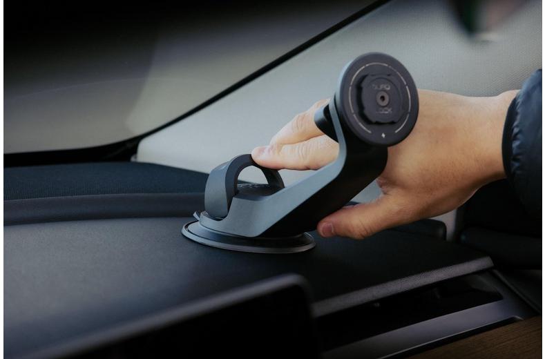 Quad Lock Window / Dash Car Mount Quad Lock Window / Dash Car Mount