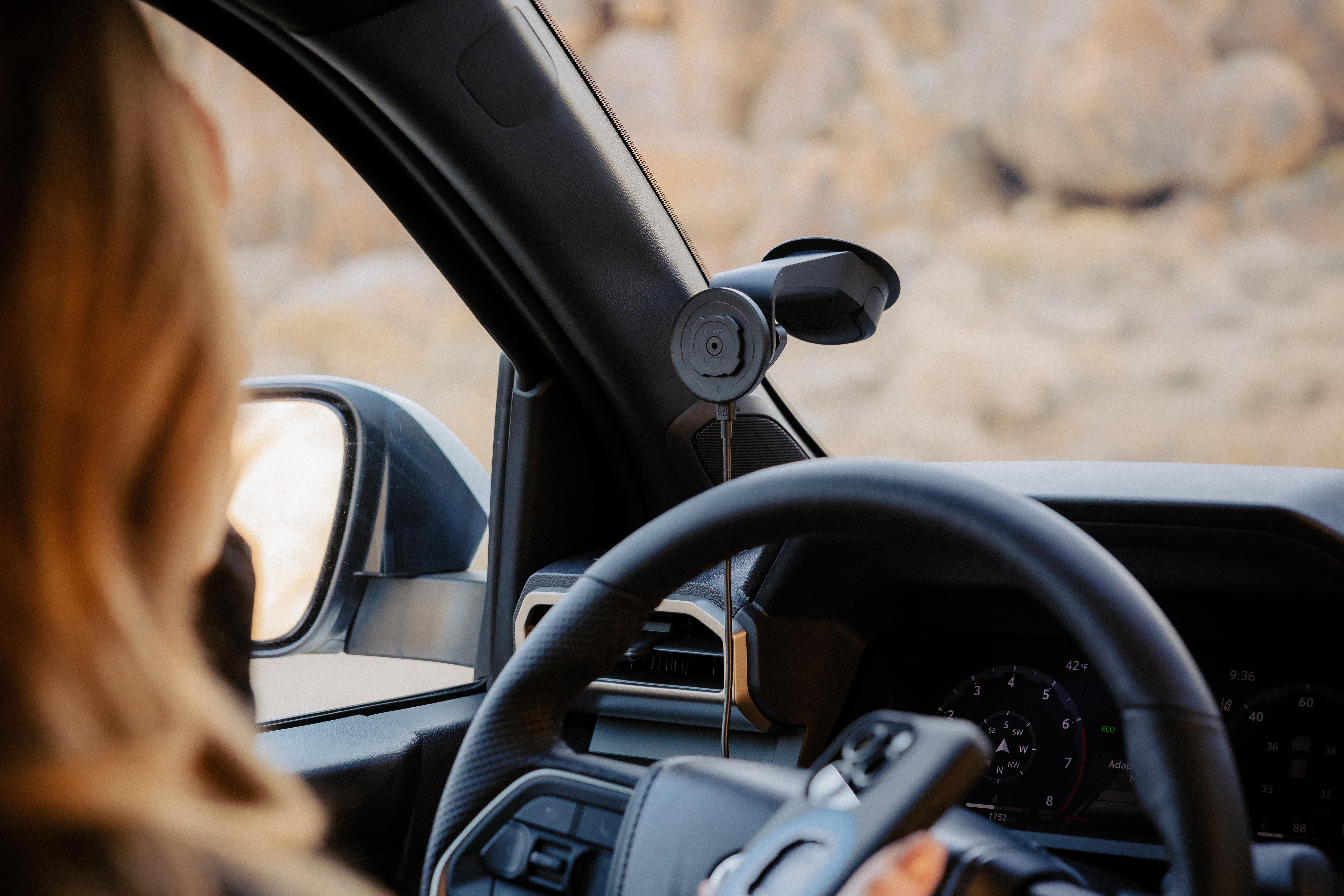 Quad Lock Window / Dash Car Mount