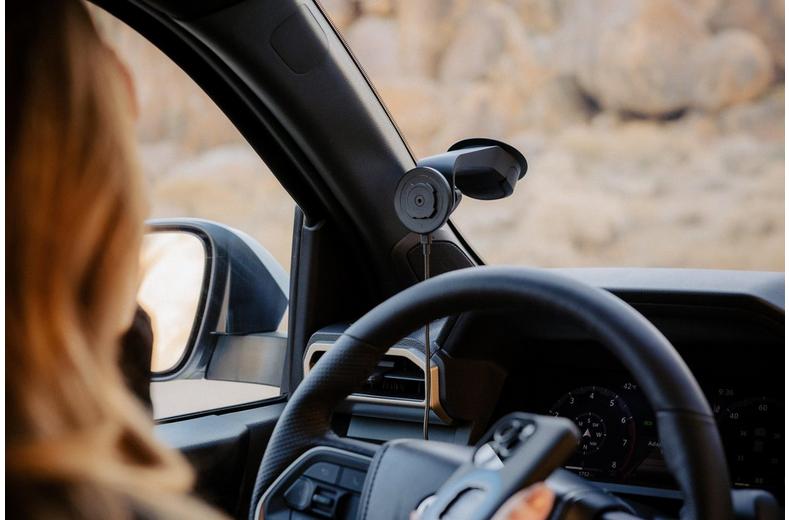 Quad Lock Window / Dash Car Mount Quad Lock Window / Dash Car Mount
