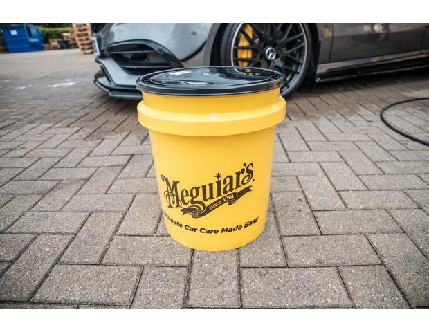 Meguiar's Yellow Bucket, Car Wash Bucket for Water and Suds - 3.5 Gallon