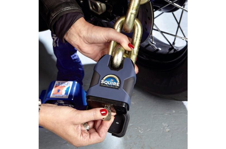 Squire Samson SS80CS Lock & Chain Squire Samson SS80CS Lock & Chain