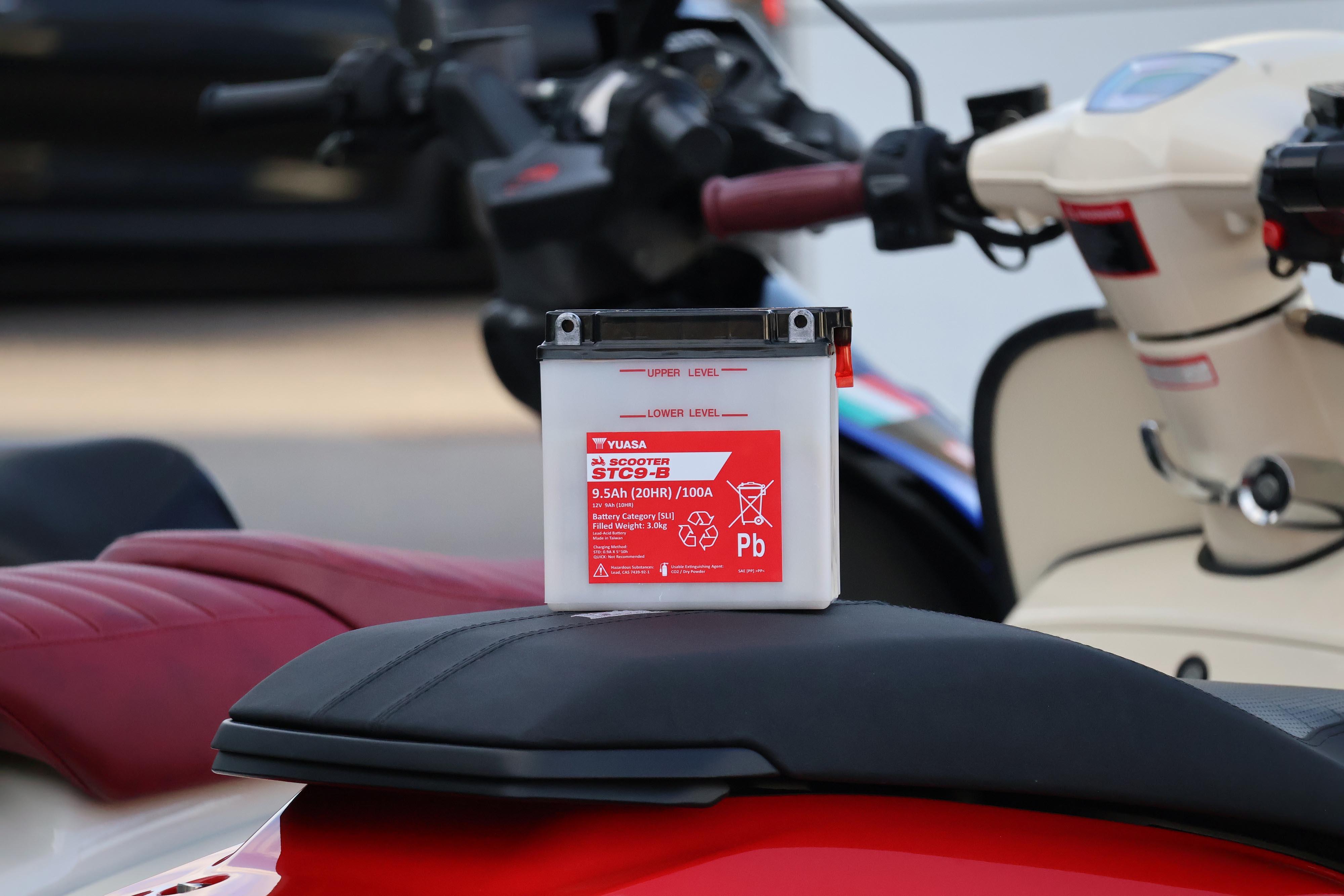 Yuasa STC9-B 12V Scooter Battery