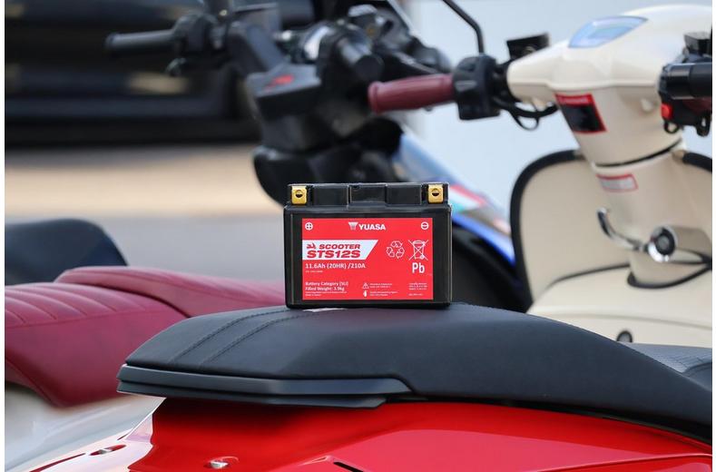 Yuasa STS12S 12V MF VRLA Scooter Battery Yuasa STS12S 12V MF VRLA Scooter Battery