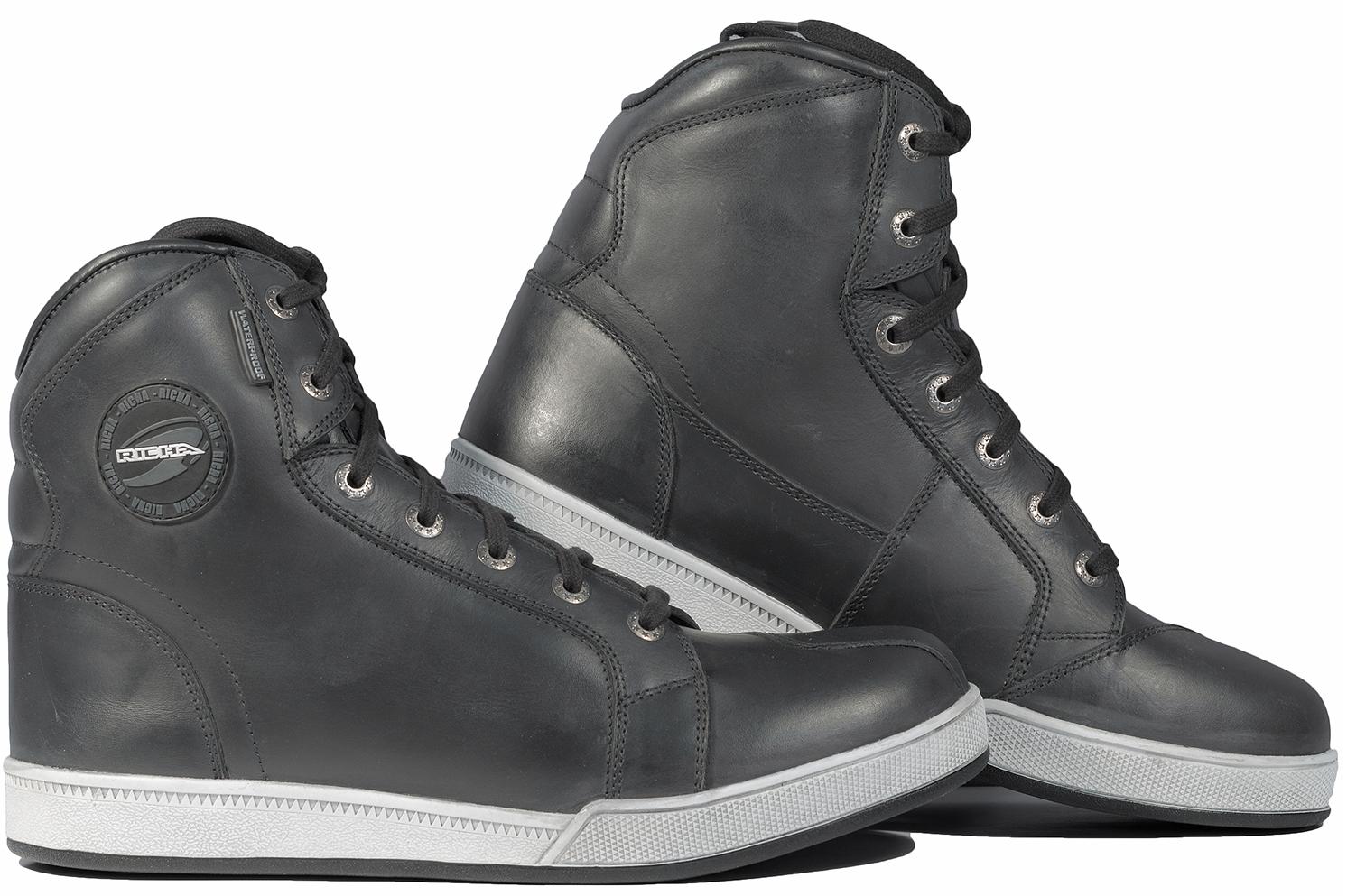 Richa Krazy Horse Boots - Black | Halfords UK