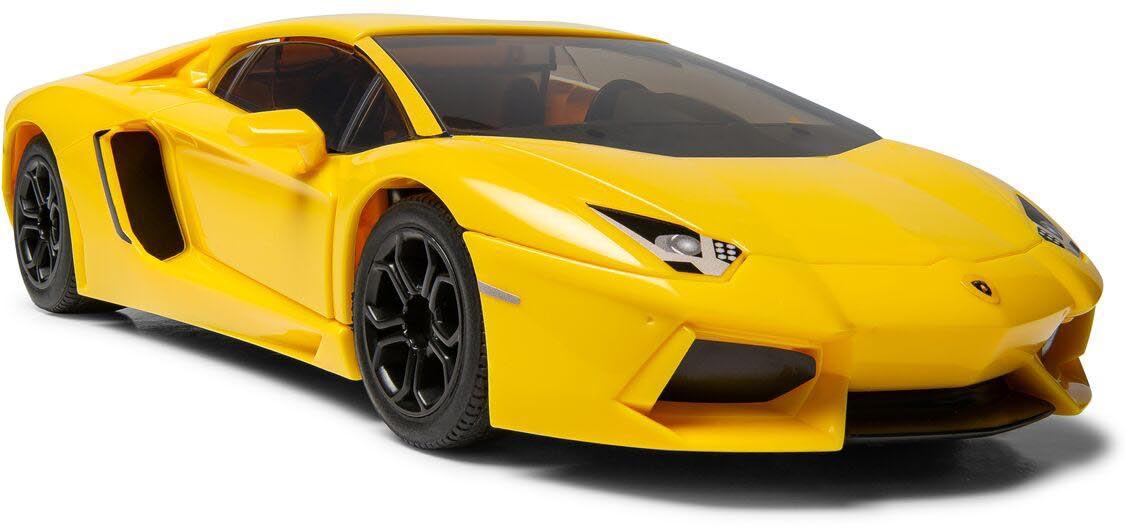 Lamborghini Aventador - Yellow