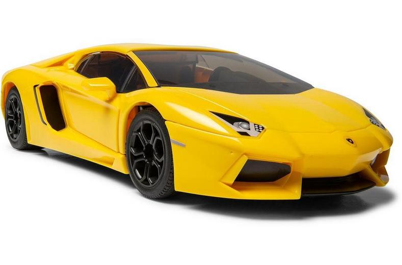 Lamborghini Aventador - Yellow Lamborghini Aventador - Yellow