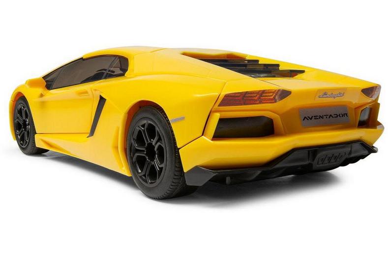 Lamborghini Aventador - Yellow Lamborghini Aventador - Yellow