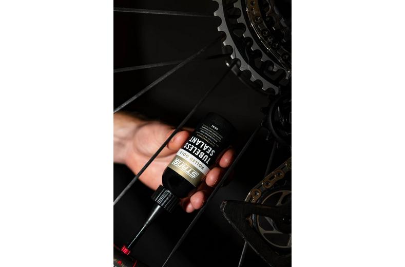 Stan's Rolled Gold Tubeless Tyre Sealant Stan's Rolled Gold Tubeless Tyre Sealant