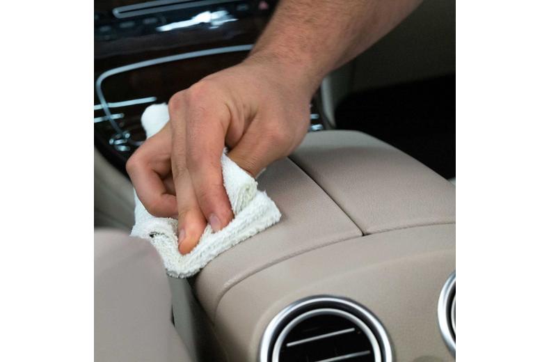 Turtle Wax Luxe Leather Cleaner & Conditioner 500ML Turtle Wax Luxe Leather Cleaner & Conditioner 500ML