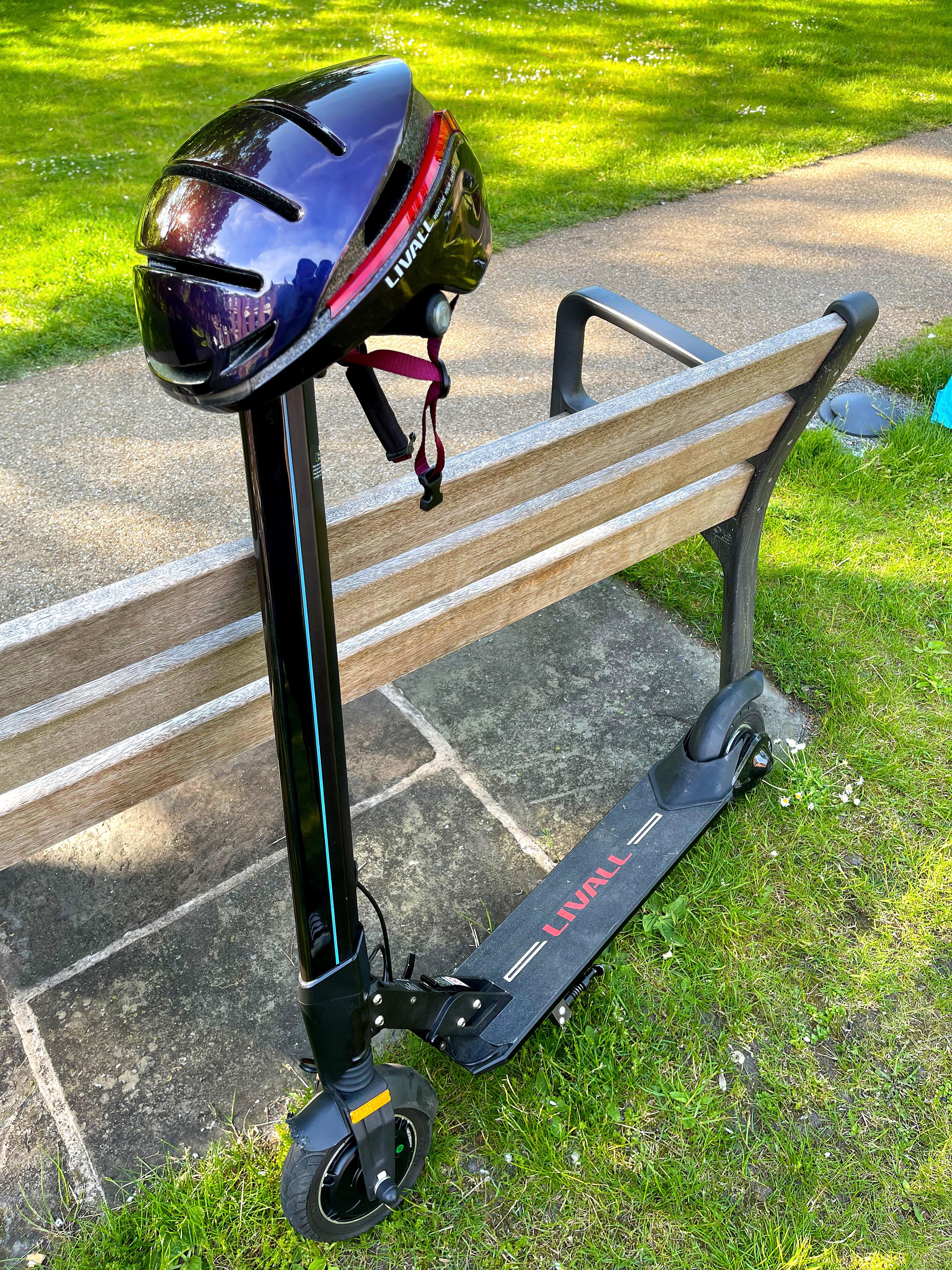 Livall Evo21 Smart Leisure Helmet