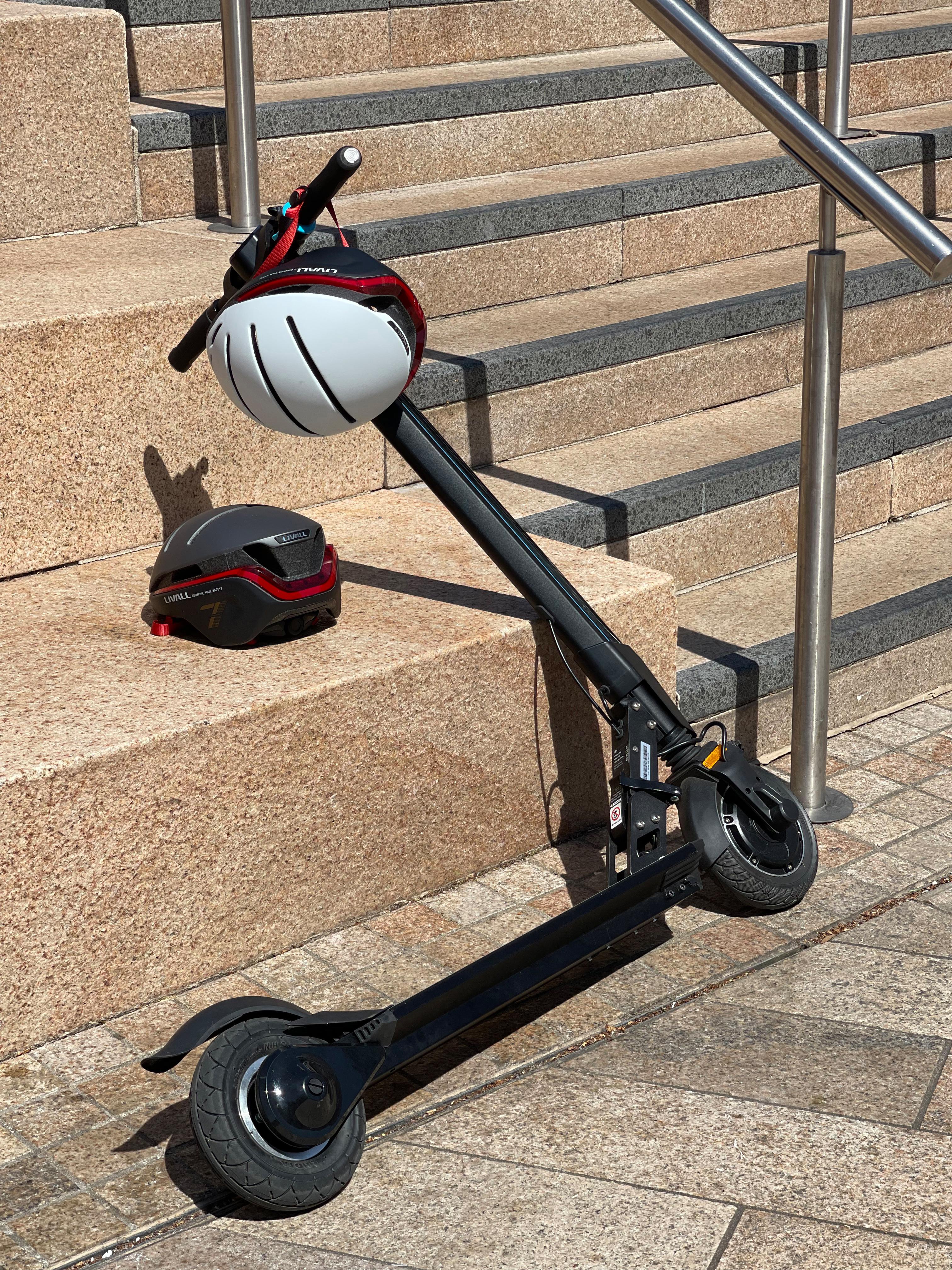 Livall Evo21 Smart Leisure Helmet