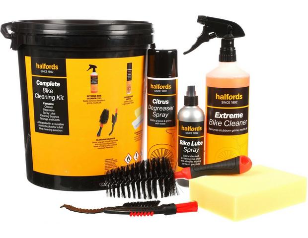 Complete kit for motorbike cleaning