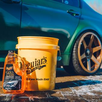 Meguiars Gold Class Car Shampoo and Conditioner 1.89 Litre