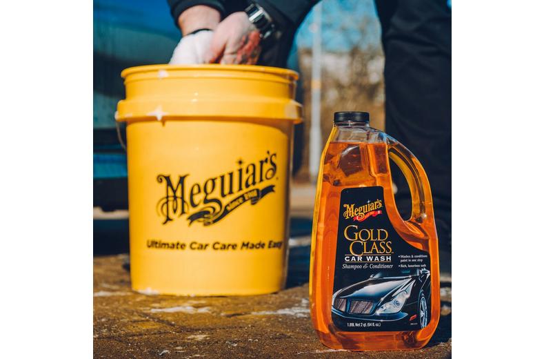 Meguiars Gold Class Car Shampoo and Conditioner 1.89 Litre Meguiars Gold Class Car Shampoo and Conditioner 1.89 Litre