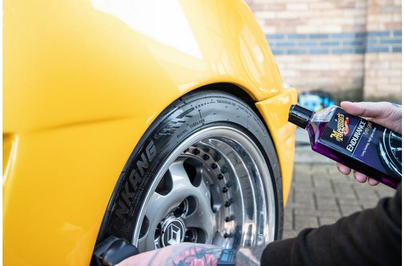 Meguiars Endurance High Gloss Tyre Protection 473ml Meguiars Endurance High Gloss Tyre Protection 473ml
