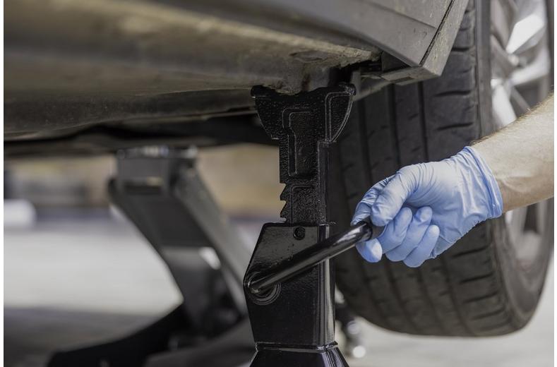 Halfords Advanced 4 Tonne Magic Quick-Lift Jack Stands Halfords Advanced 4 Tonne Magic Quick-Lift Jack Stands