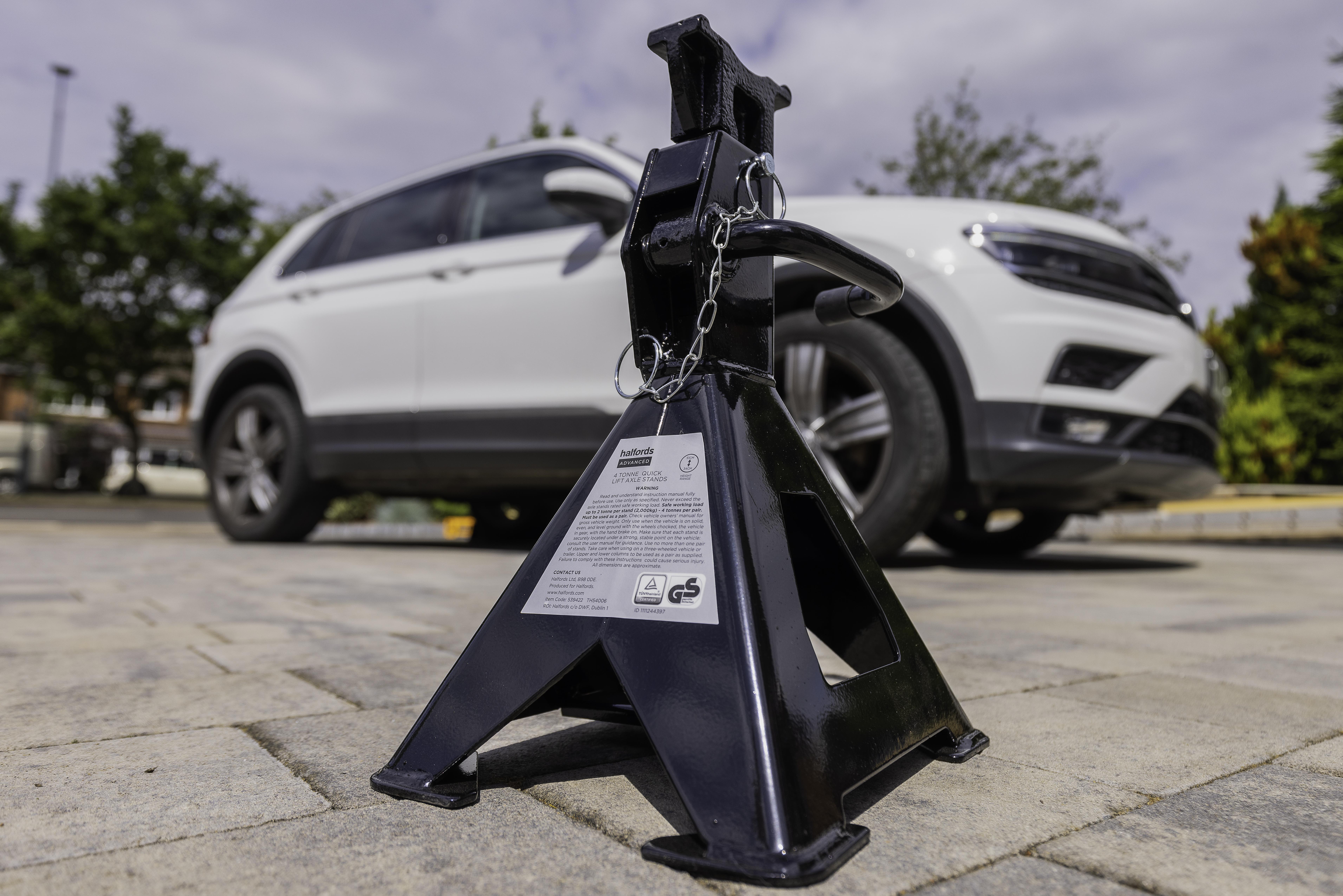 Halfords Advanced 4 Tonne Magic Quick-Lift Jack Stands