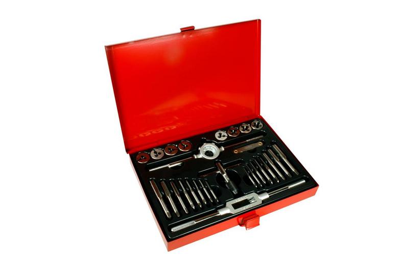 Halfords 28 piece Metric Tap & Die Set Halfords 28 piece Metric Tap & Die Set