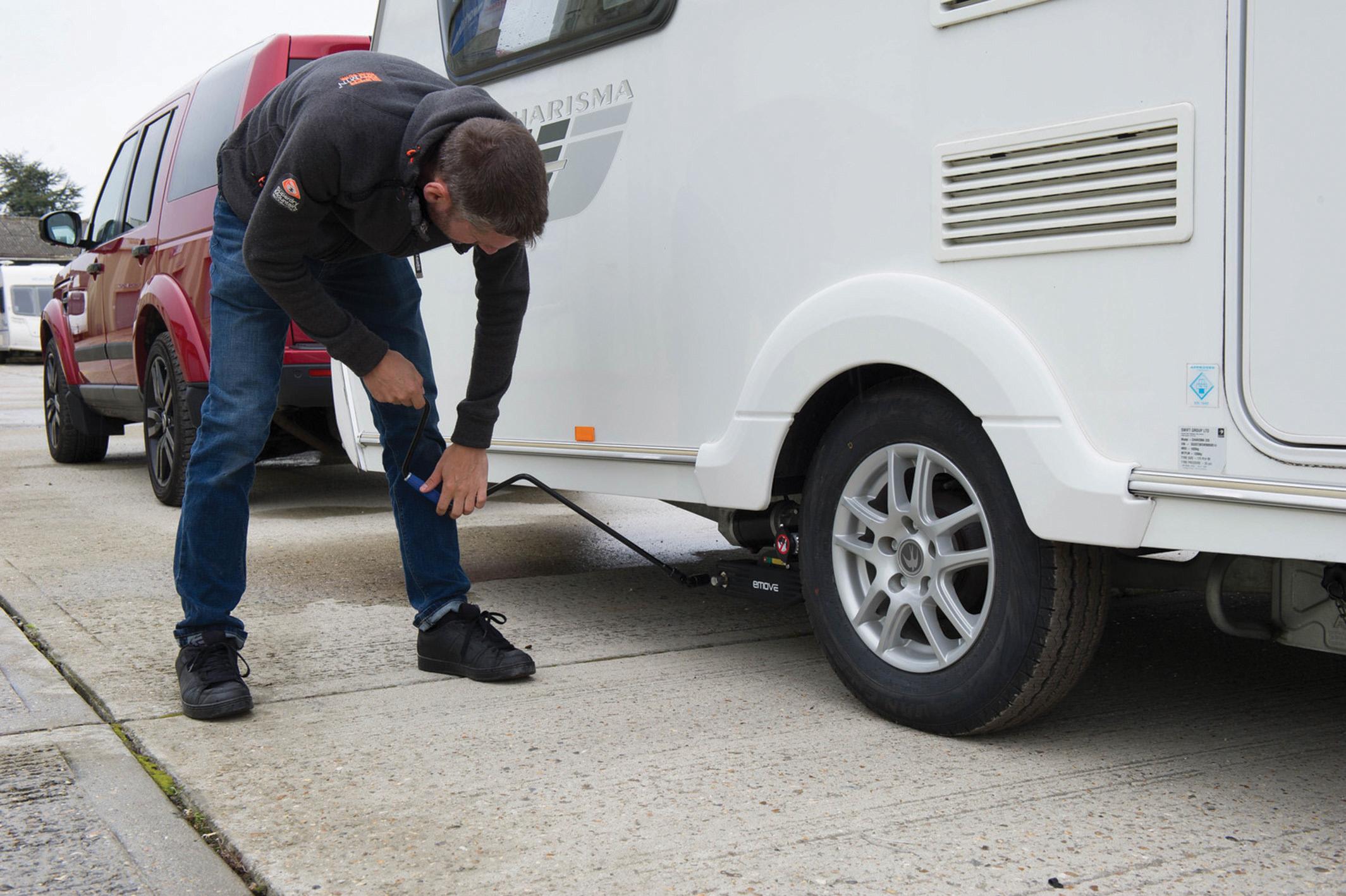 EM203 Chain Driven Caravan Mover