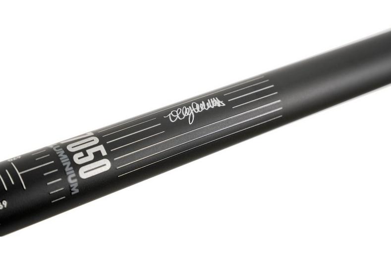 DMR ODUB Vapour Blast 31.8mm MTB Handlebar 780mm DMR ODUB Vapour Blast 31.8mm MTB Handlebar 780mm