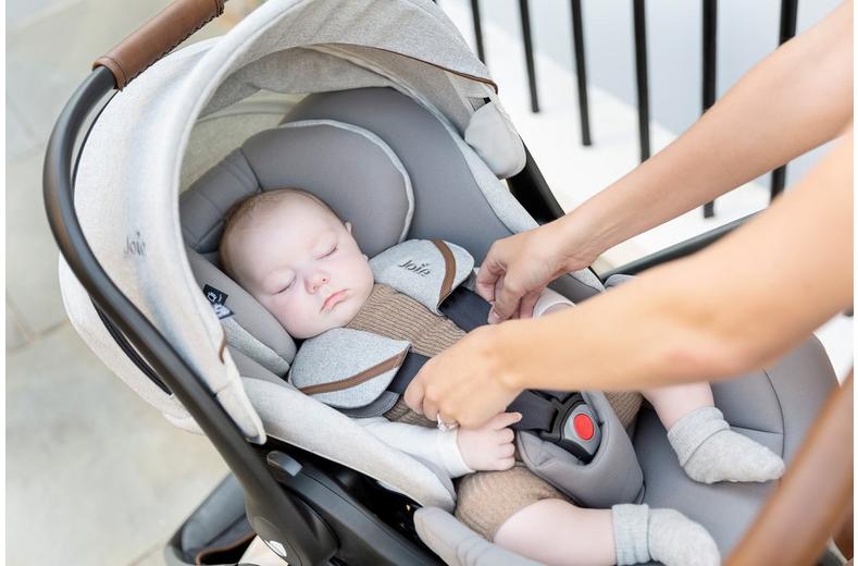 Joie Signature Finiti Flex 2n1 Pram Joie Signature Finiti Flex 2n1 Pram