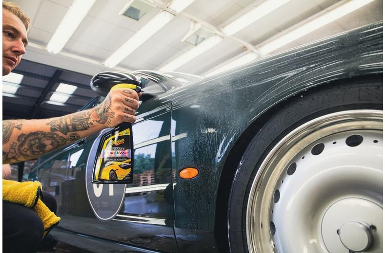 Meguiars Ultimate Quik Wax Spray 473ml Meguiars Ultimate Quik Wax Spray 473ml