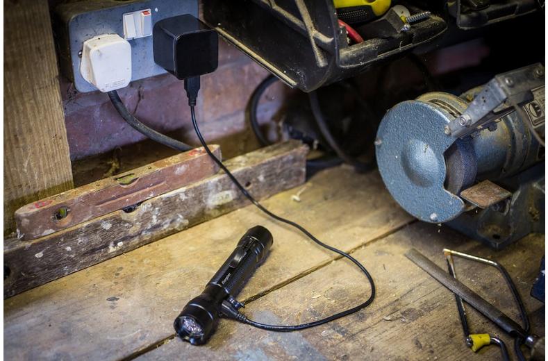 Energizer Tactical Rechargeable 700 Energizer Tactical Rechargeable 700