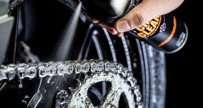 Motorcycle Cleaning & Detailing