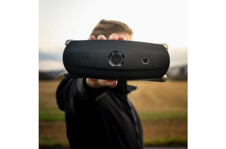 CTEK CS Free Portable Battery Charger CTEK CS Free Portable Battery Charger