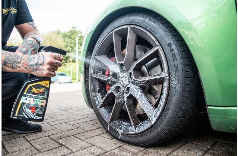 Meguiars Ultimate Wheel Cleaner Meguiars Ultimate Wheel Cleaner