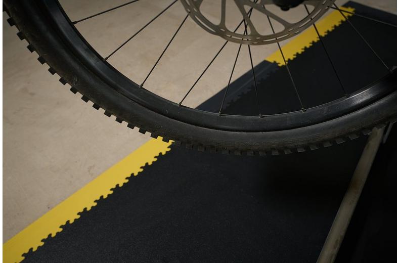 Halfords Yellow Floor Tile Access Edges 4pk Halfords Yellow Floor Tile Access Edges 4pk