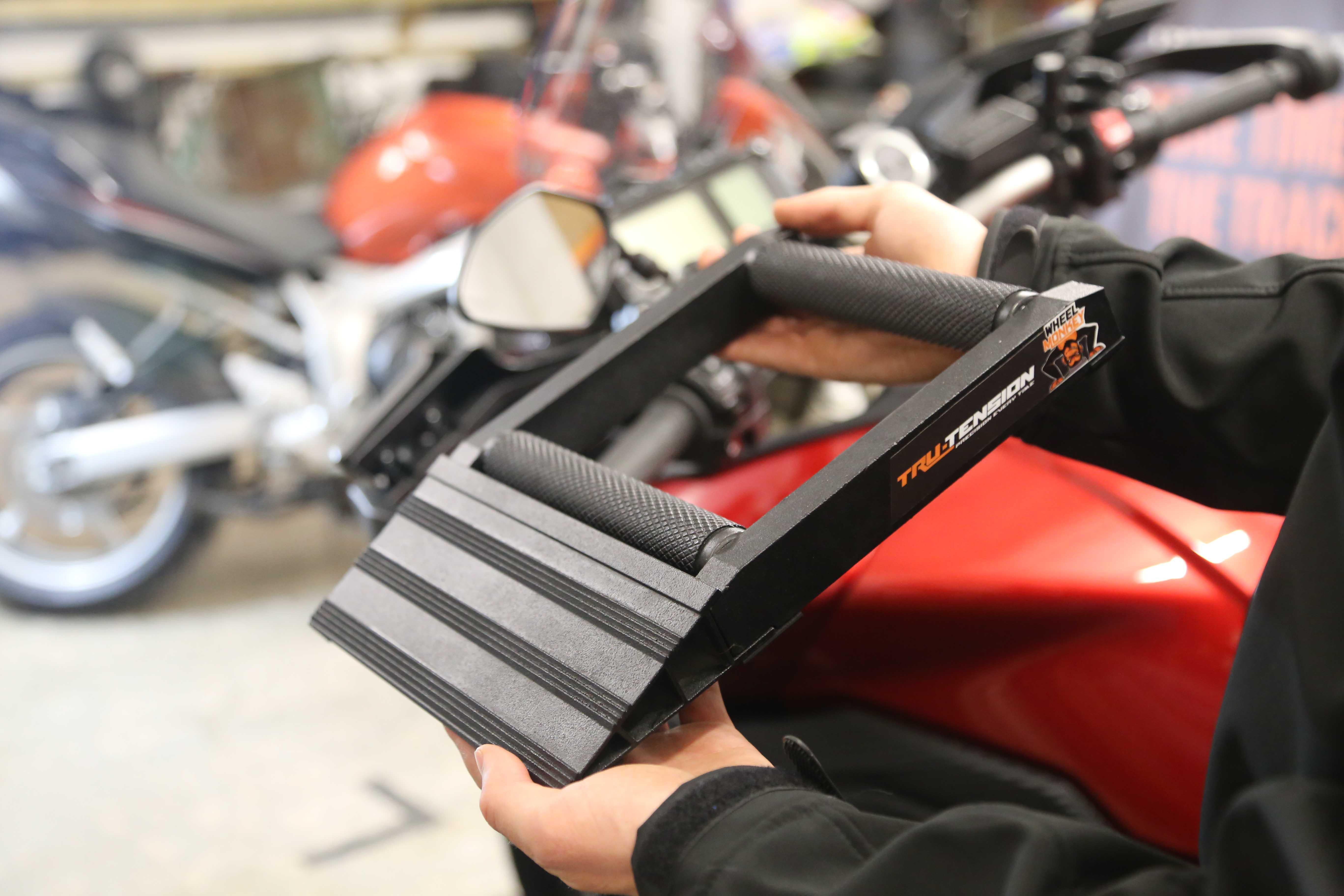 Tru-Tension Wheel Roller Stand