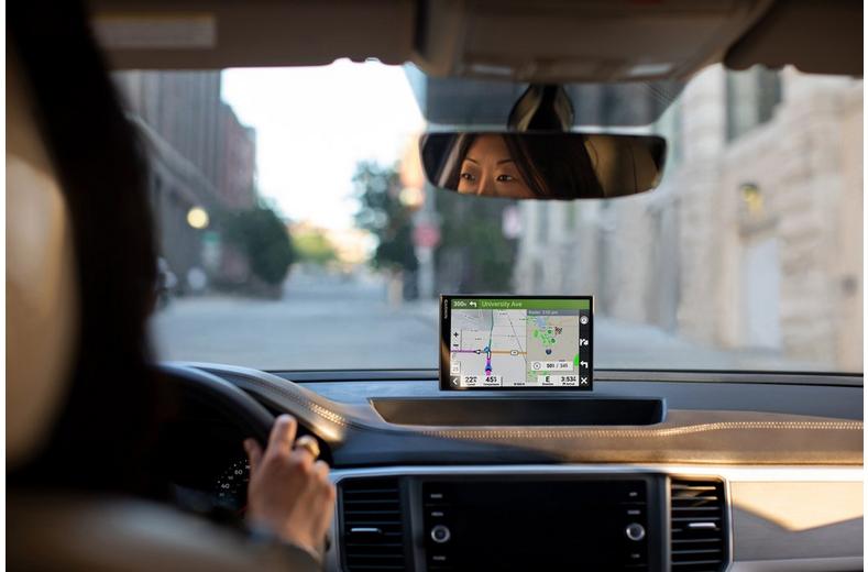 Garmin DriveSmart 86 with Amazon Alexa Garmin DriveSmart 86 with Amazon Alexa