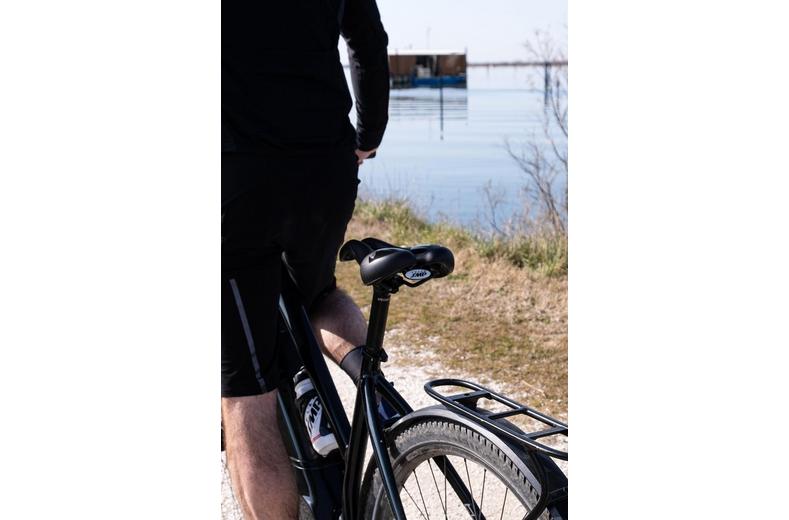 Selle SMP TRK Saddle, Large, Black Selle SMP TRK Saddle, Large, Black