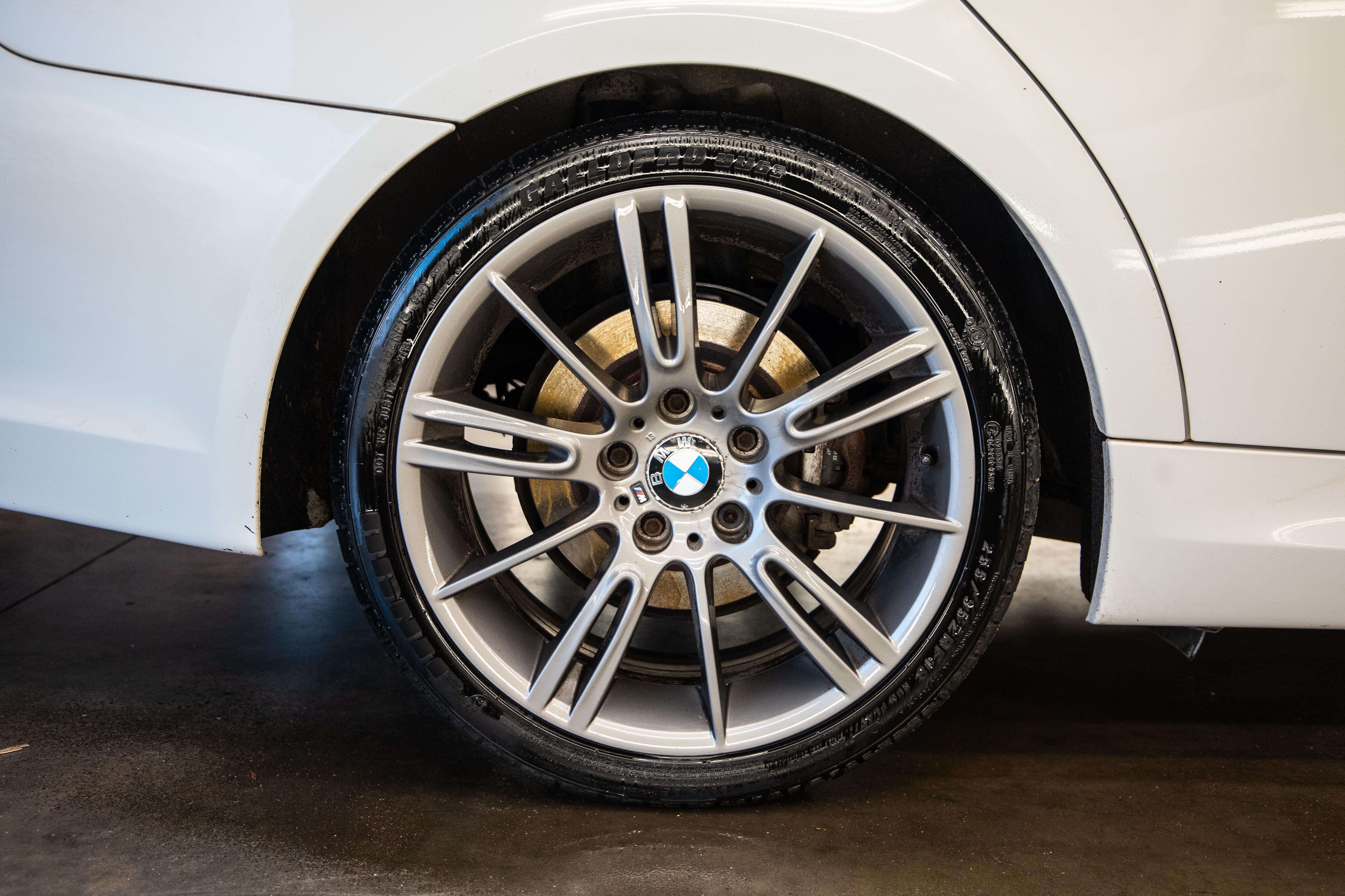 Meguiars High Gloss Hot Shine Tyre Spray 710ml