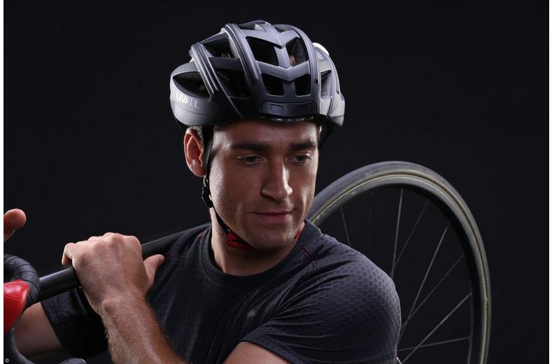 Livall BH60SE Bluetooth Enabled Smart Helmet Livall BH60SE Bluetooth Enabled Smart Helmet