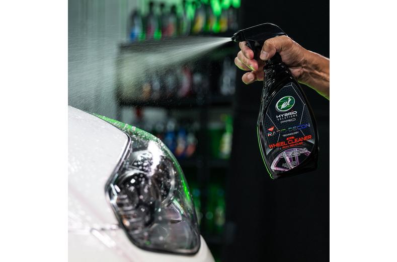 Turtle Wax Hybrid Solutions PRO All Wheel Cleaner + Iron Remover 750ml Turtle Wax Hybrid Solutions PRO All Wheel Cleaner + Iron Remover 750ml