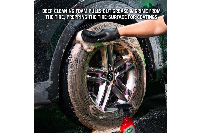 Turtle Wax Hybrid Solutions Hyper Foam Wheel Cleaner & Tyre Prep 680ml Turtle Wax Hybrid Solutions Hyper Foam Wheel Cleaner & Tyre Prep 680ml