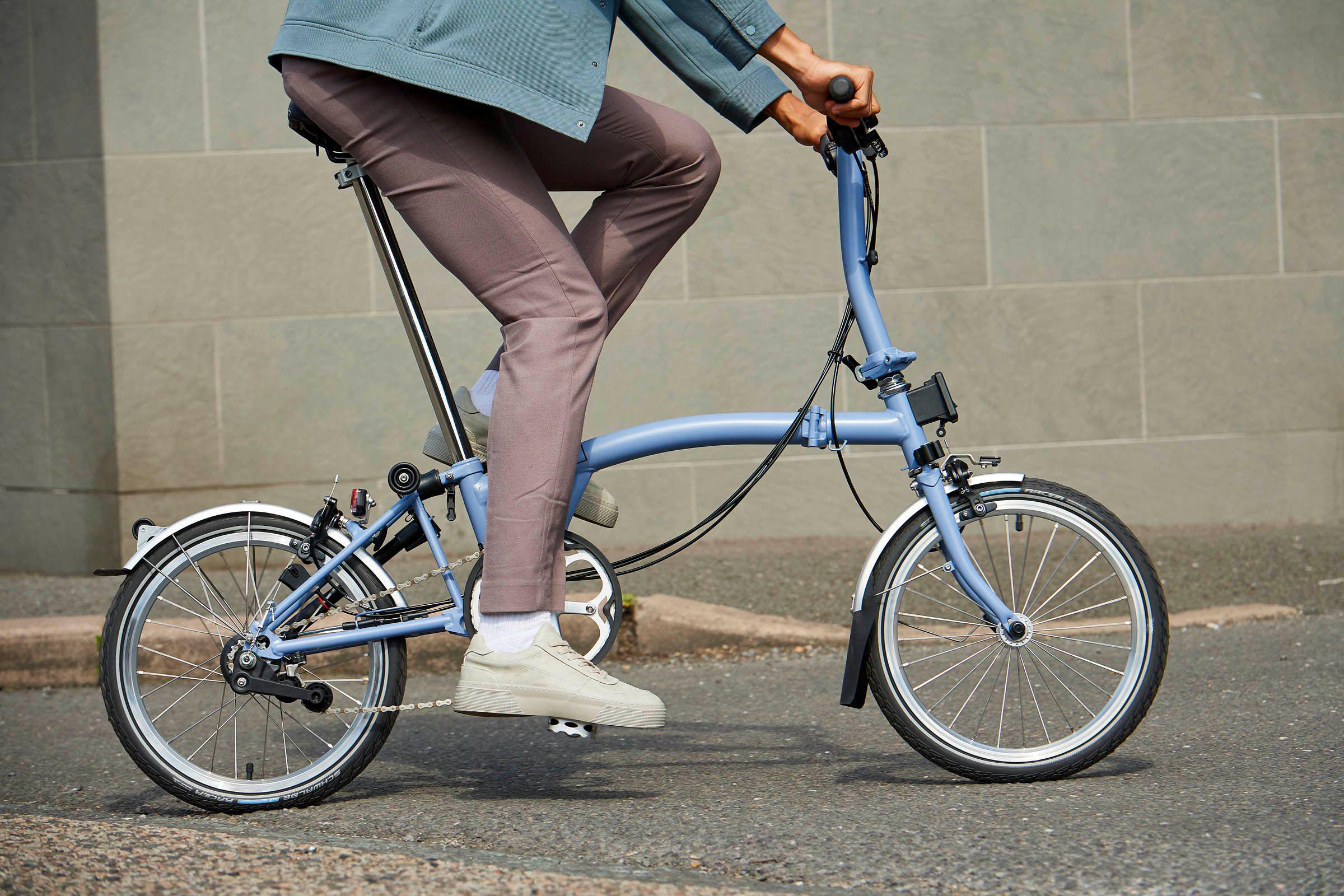 Ex-Display Brompton C Line Utility Mid Handlebar Folding Bike, Cloud Blue - 16" Wheel