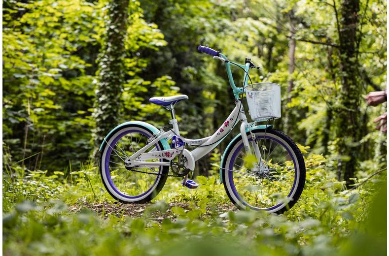 Huffy Girly Girl Junior Bike - 20" Wheel Huffy Girly Girl Junior Bike - 20" Wheel