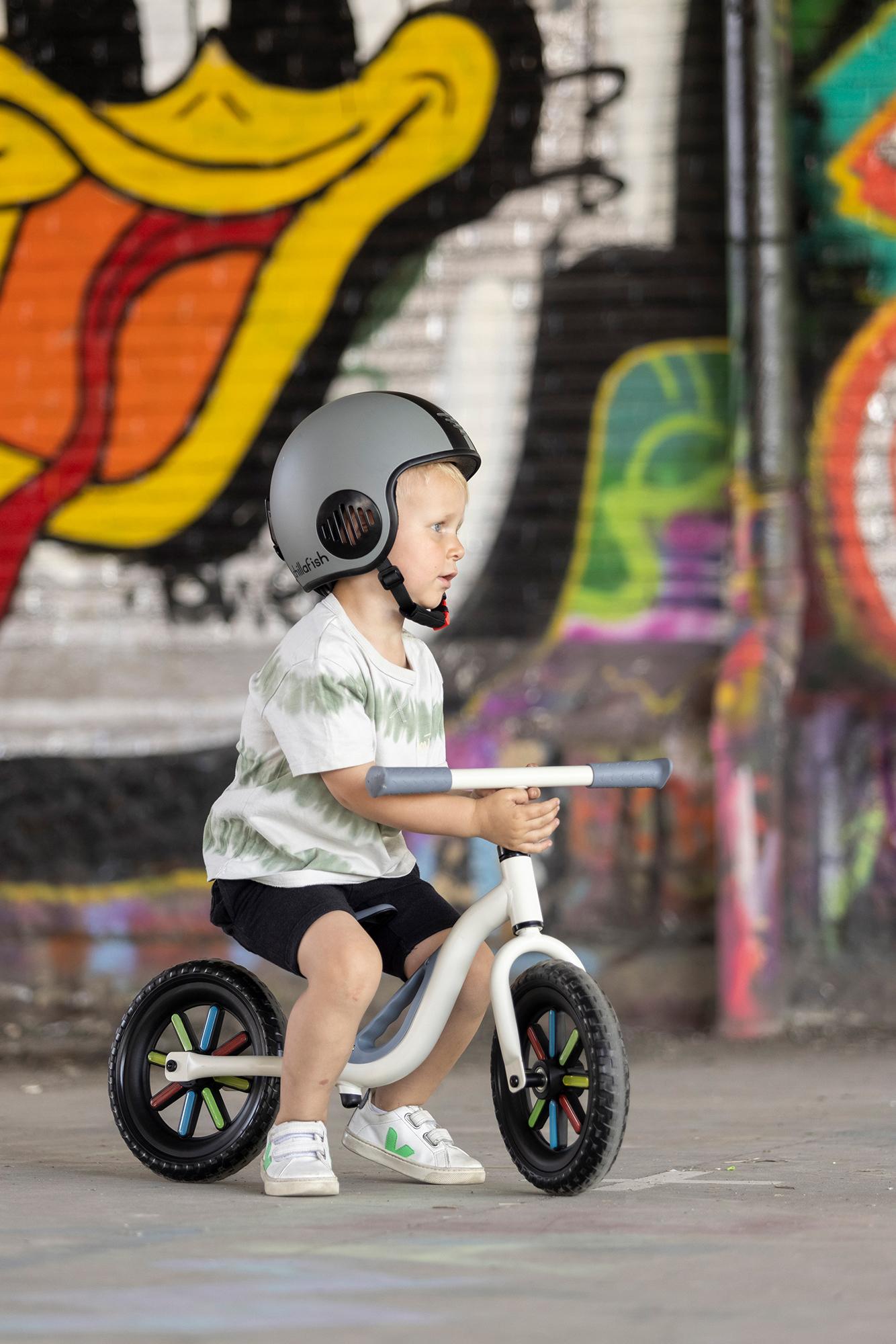 Chillafish Charlie Glow Balance Bike, Beige - 10" Wheel
